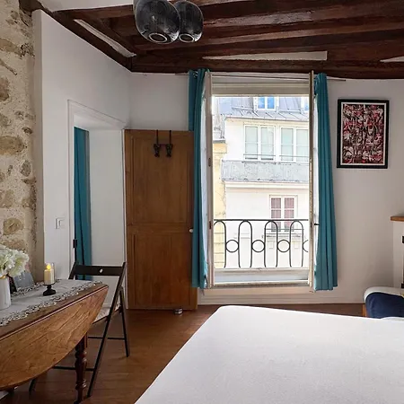 Un Cosy Near Notre Dame 5 Lejlighed