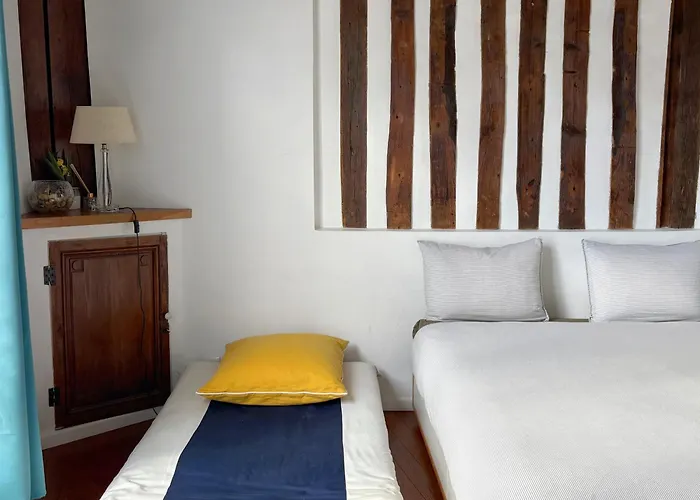 Un Cosy Near Notre Dame 5 شقة *