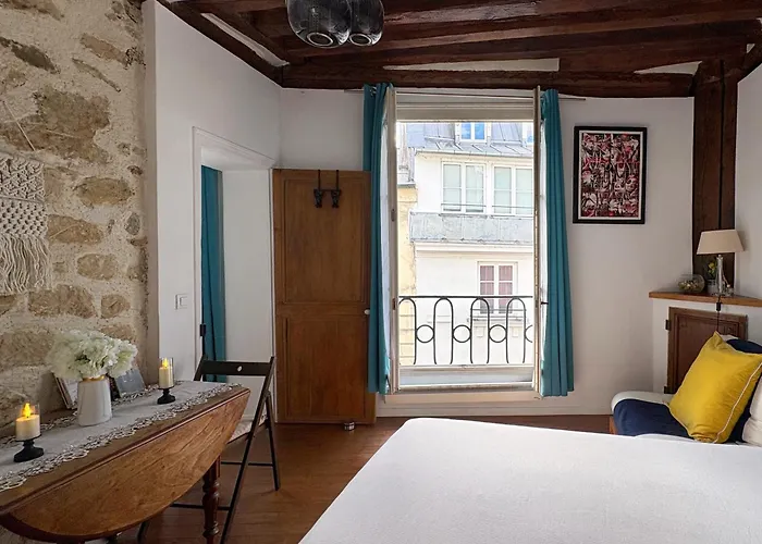 Un Cosy Near Notre Dame 5 شقة